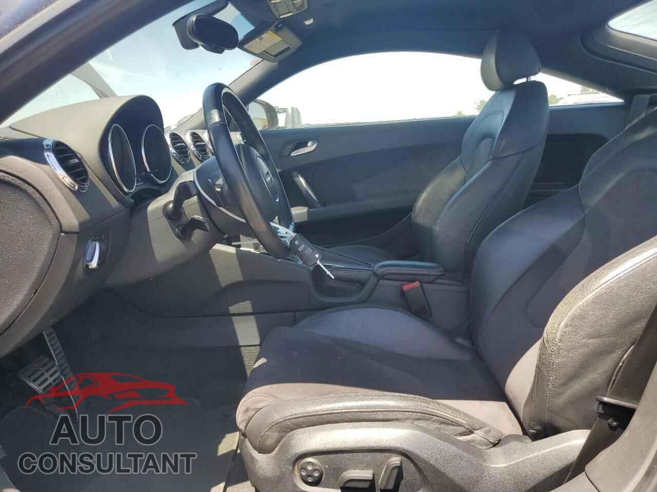 AUDI TT 2011 - TRUBFAFK9B1020014