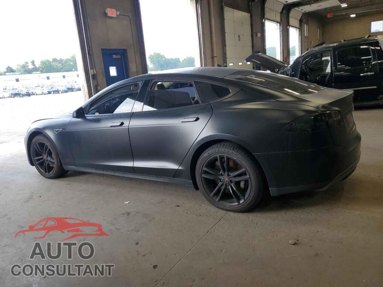 TESLA MODEL S 2013 - 5YJSA1AG4DFP07567
