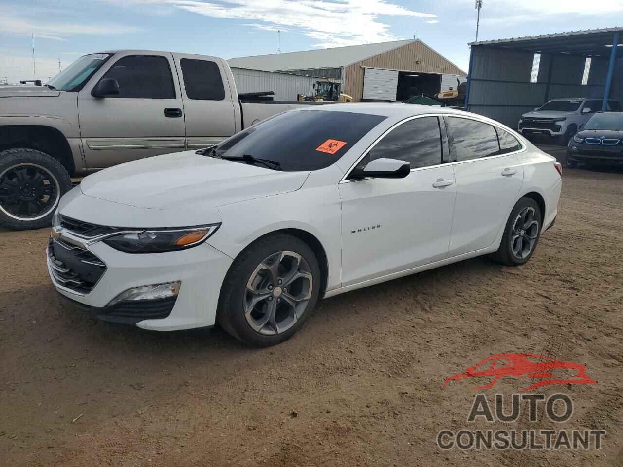 CHEVROLET MALIBU 2021 - 1G1ZD5ST4MF001860