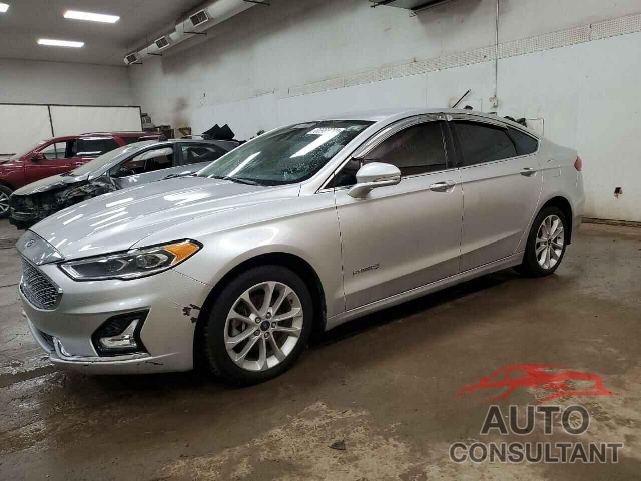 FORD FUSION 2019 - 3FA6P0MU4KR100548