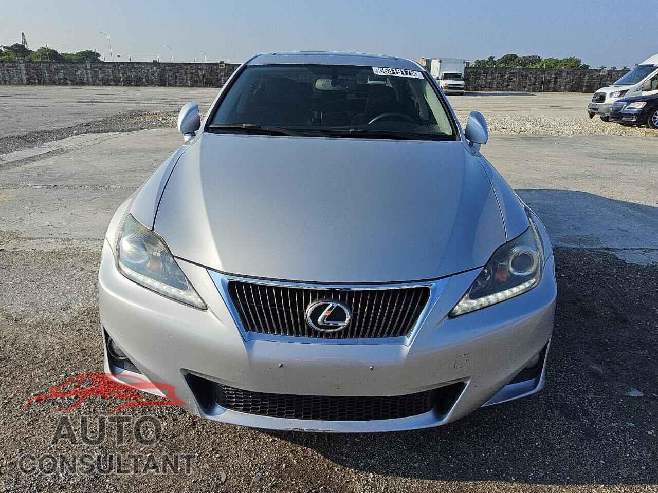 LEXUS IS 2012 - JTHBF5C29C5157758