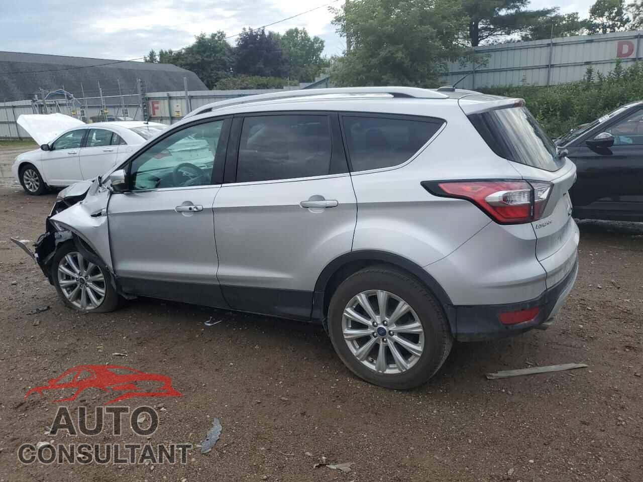 FORD ESCAPE 2017 - 1FMCU0J91HUE45264