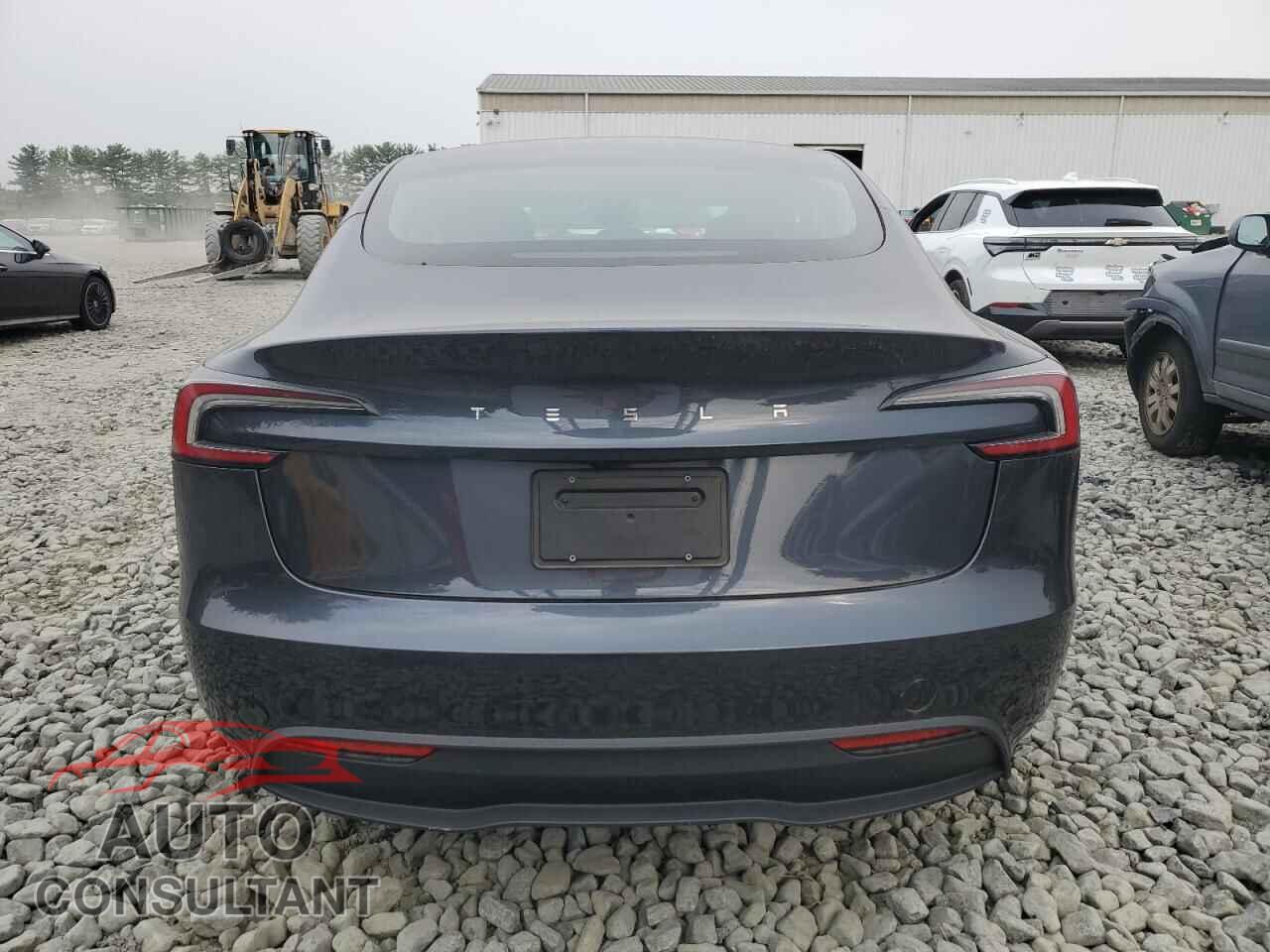 TESLA MODEL 3 2024 - 5YJ3E1EA3RF727248