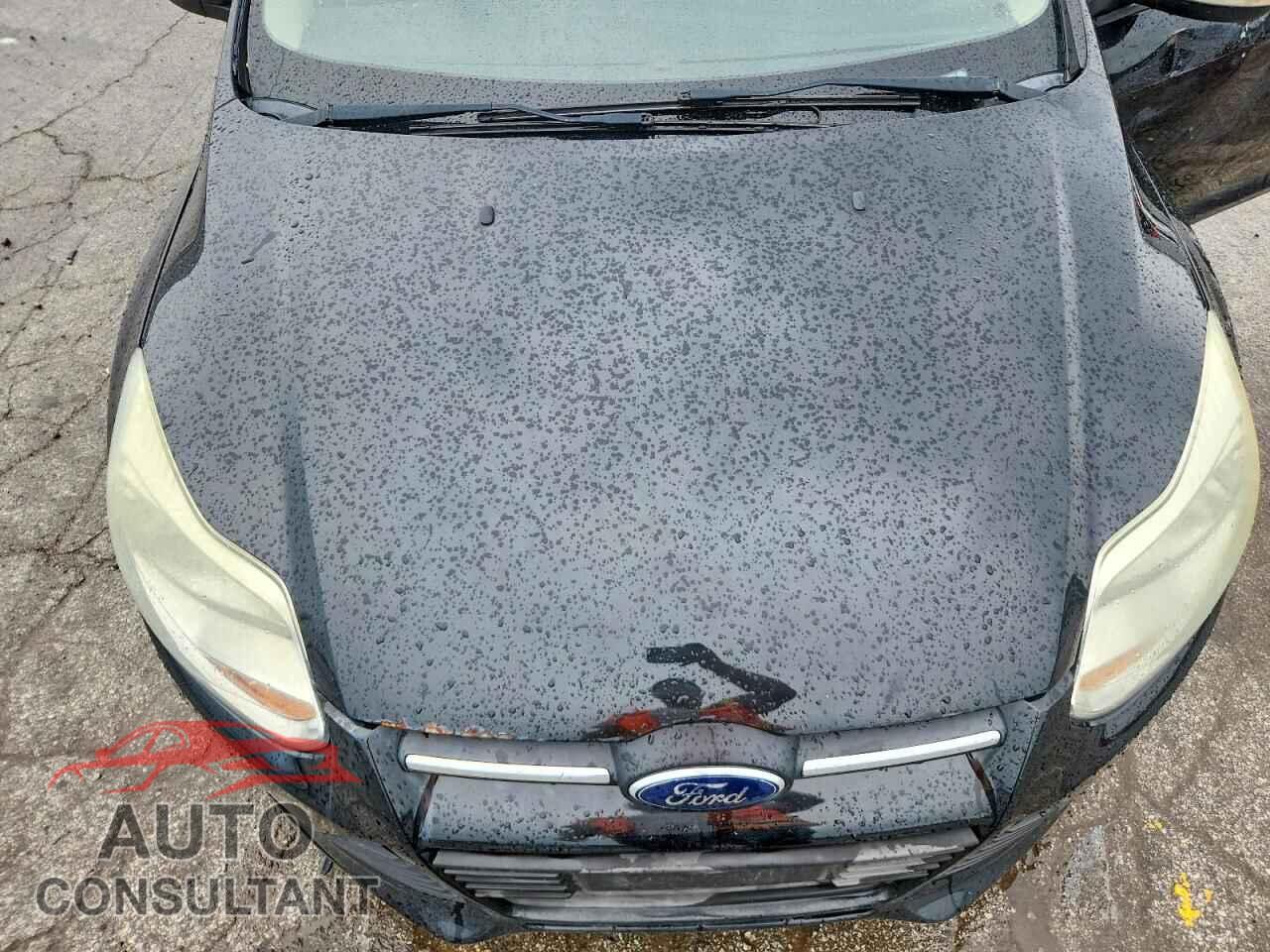 FORD FOCUS 2014 - 1FADP3F2XEL404121