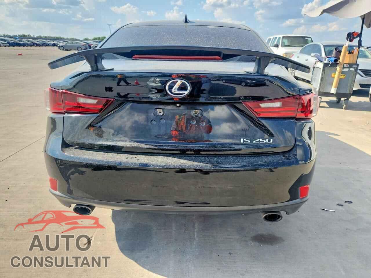 LEXUS IS 2015 - JTHBF1D26F5072047