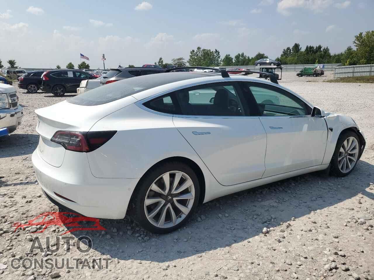TESLA MODEL 3 2018 - 5YJ3E1EB2JF092455