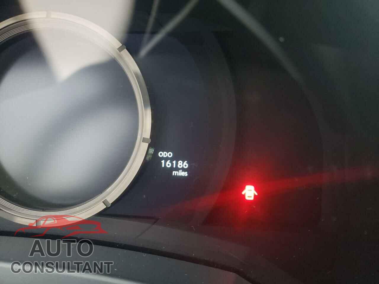 LEXUS IS 2019 - JTHBA1D23K5093205