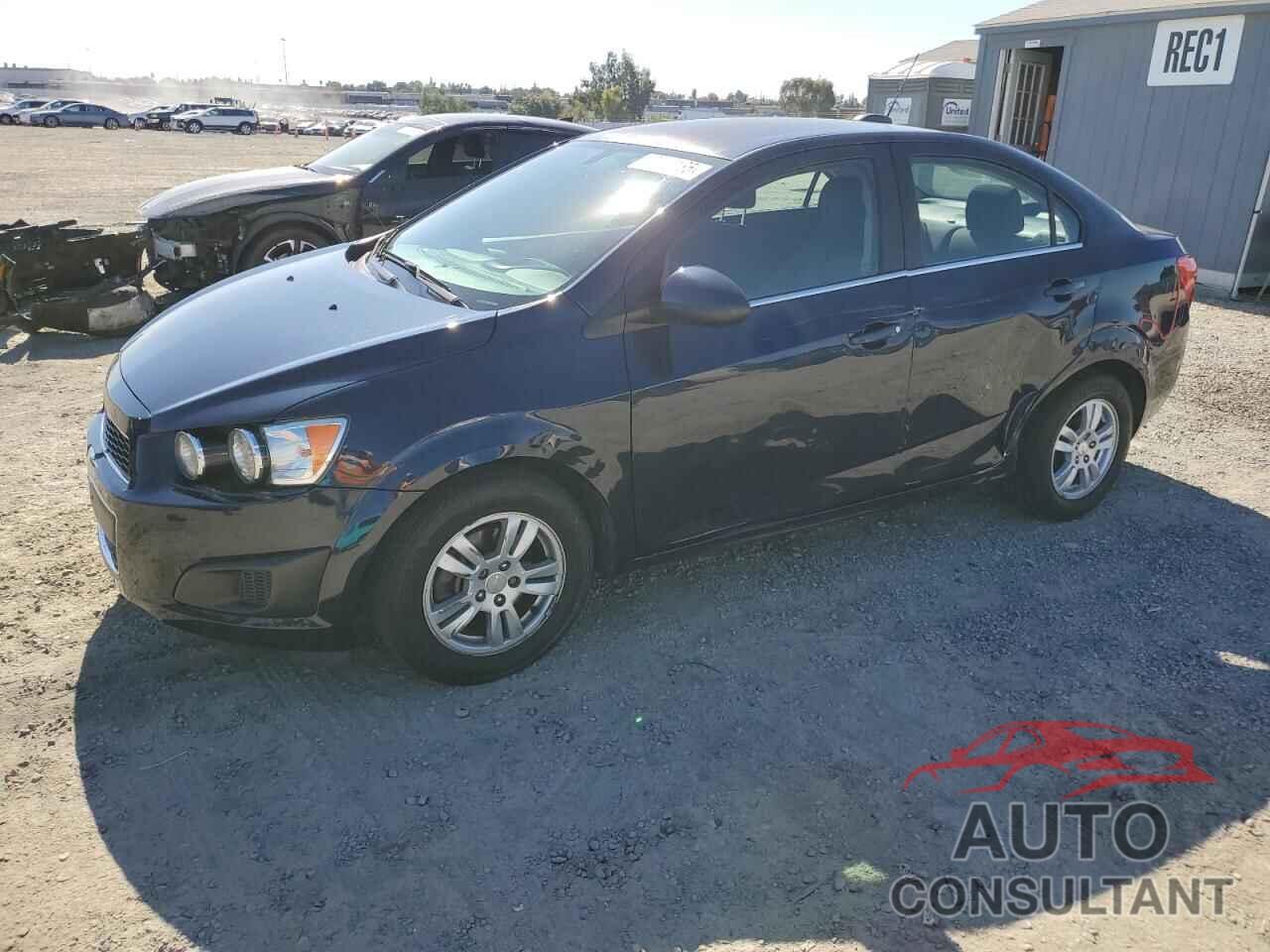 CHEVROLET SONIC 2016 - 1G1JC5SH6G4107707
