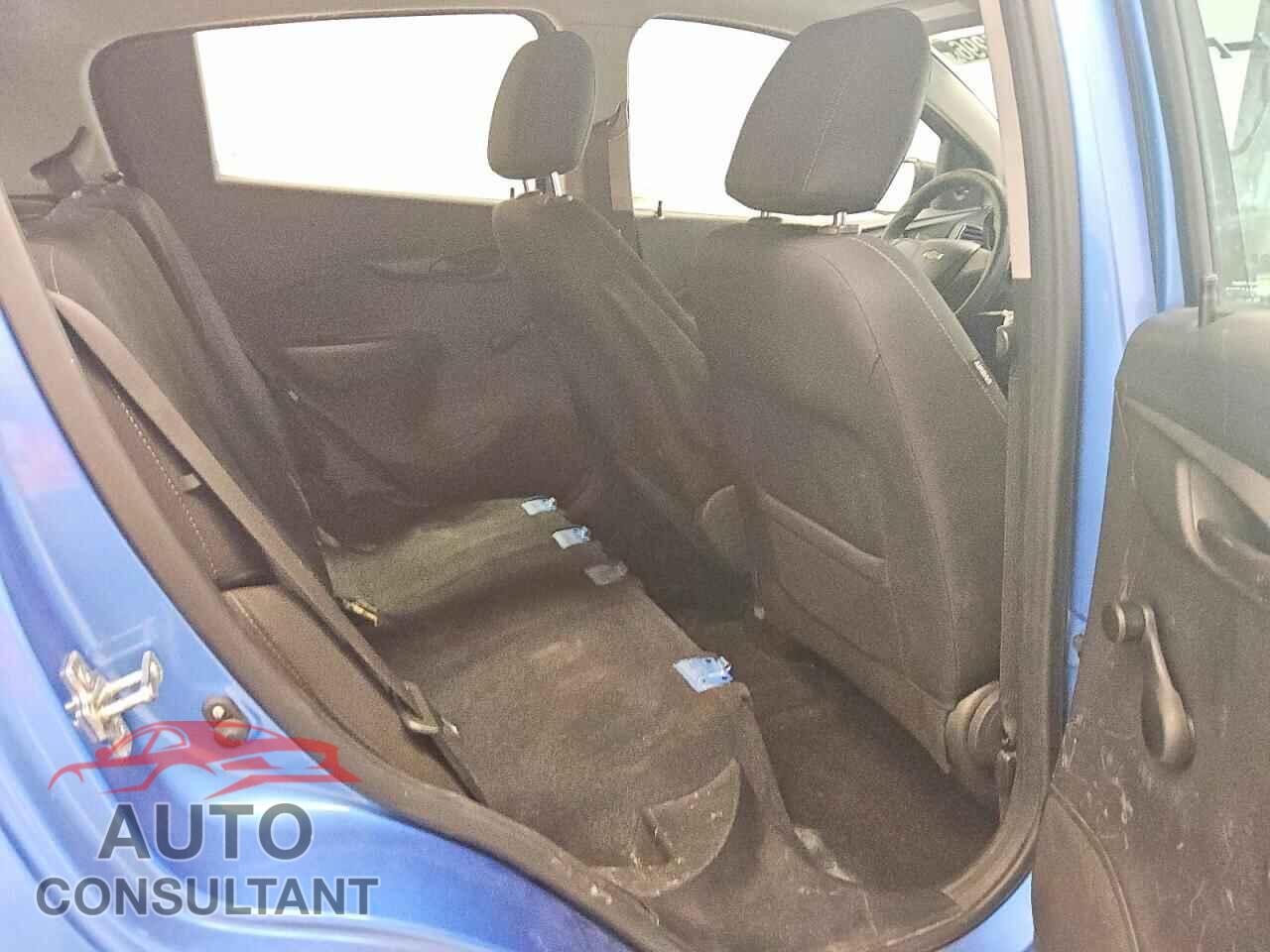 CHEVROLET SPARK 2018 - KL8CB6SA8JC480992