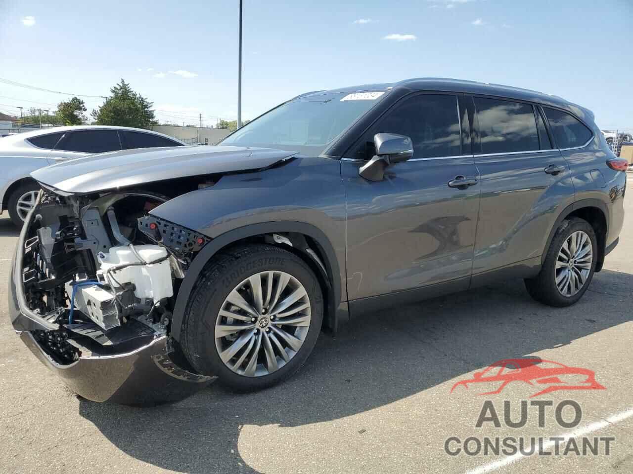 TOYOTA HIGHLANDER 2022 - 5TDFZRBH5NS213747