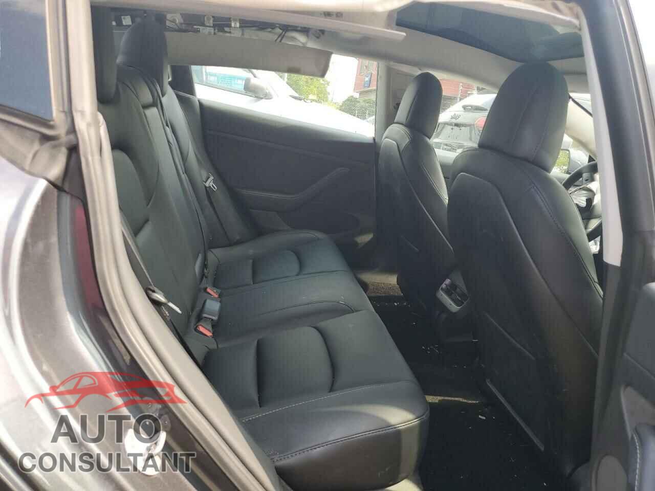 TESLA MODEL 3 2021 - 5YJ3E1EA8MF994684