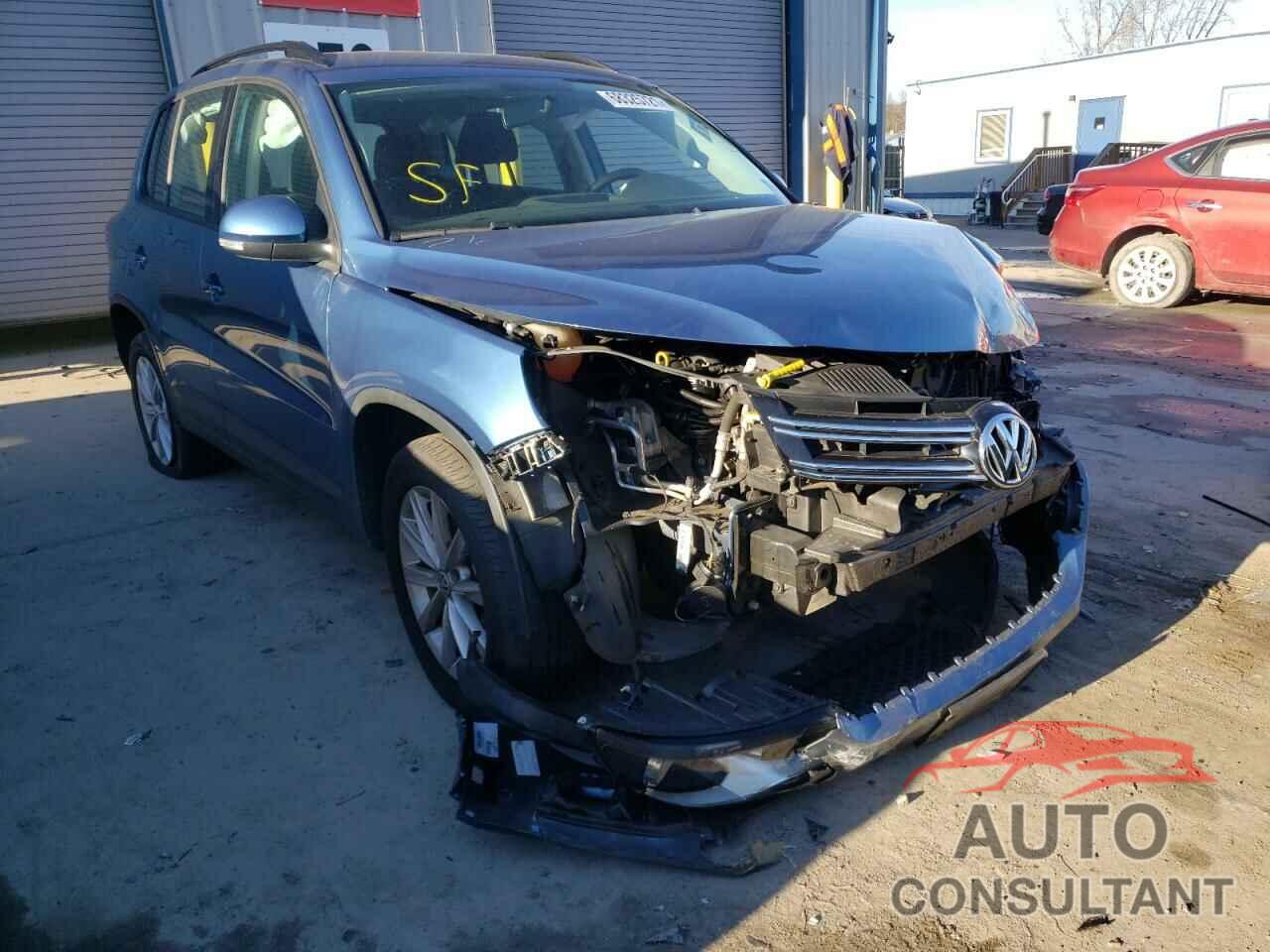 VOLKSWAGEN TIGUAN 2017 - WVGBV7AX0HK052173