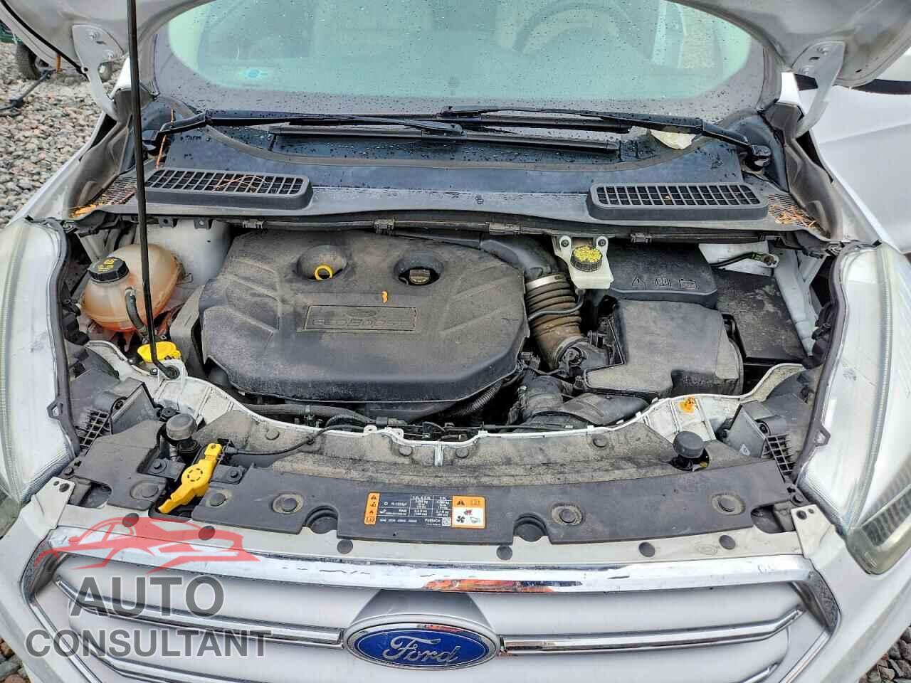 FORD ESCAPE 2017 - 1FMCU0G95HUA26180