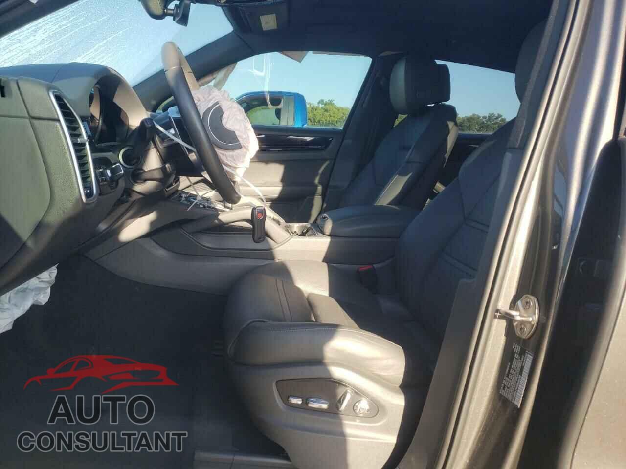 PORSCHE CAYENNE 2019 - WP1AB2AY9KDA65633
