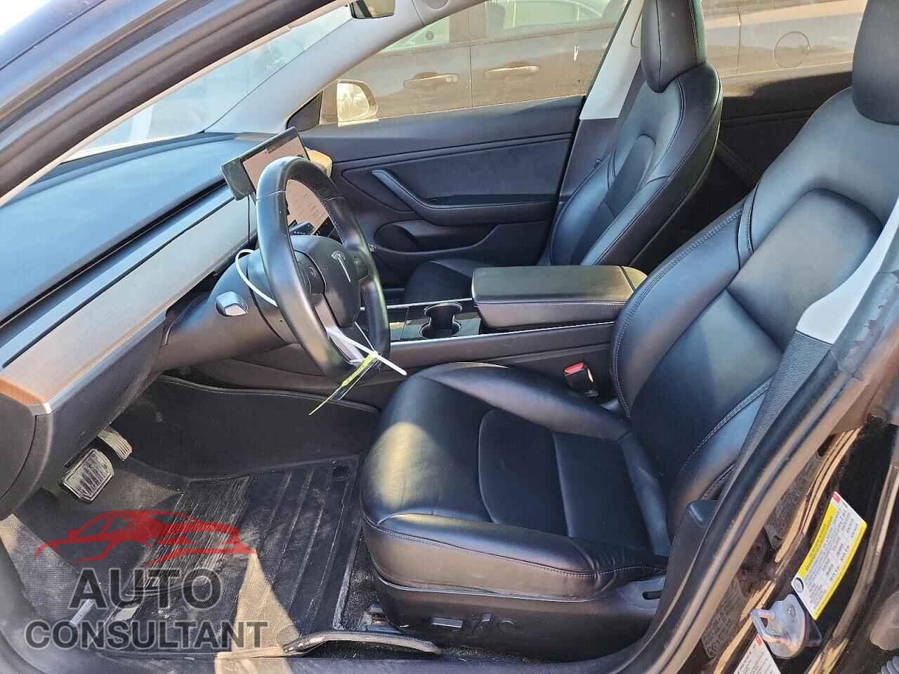 TESLA MODEL 3 2018 - 5YJ3E1EBXJF110250