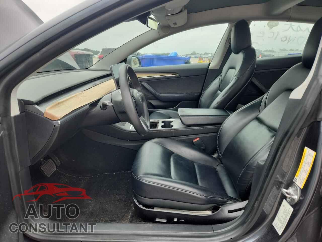 TESLA MODEL 3 2021 - 5YJ3E1EB5MF979052