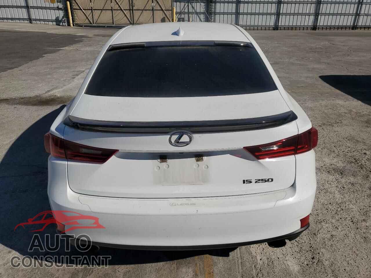 LEXUS IS 2014 - JTHBF1D25E5042407