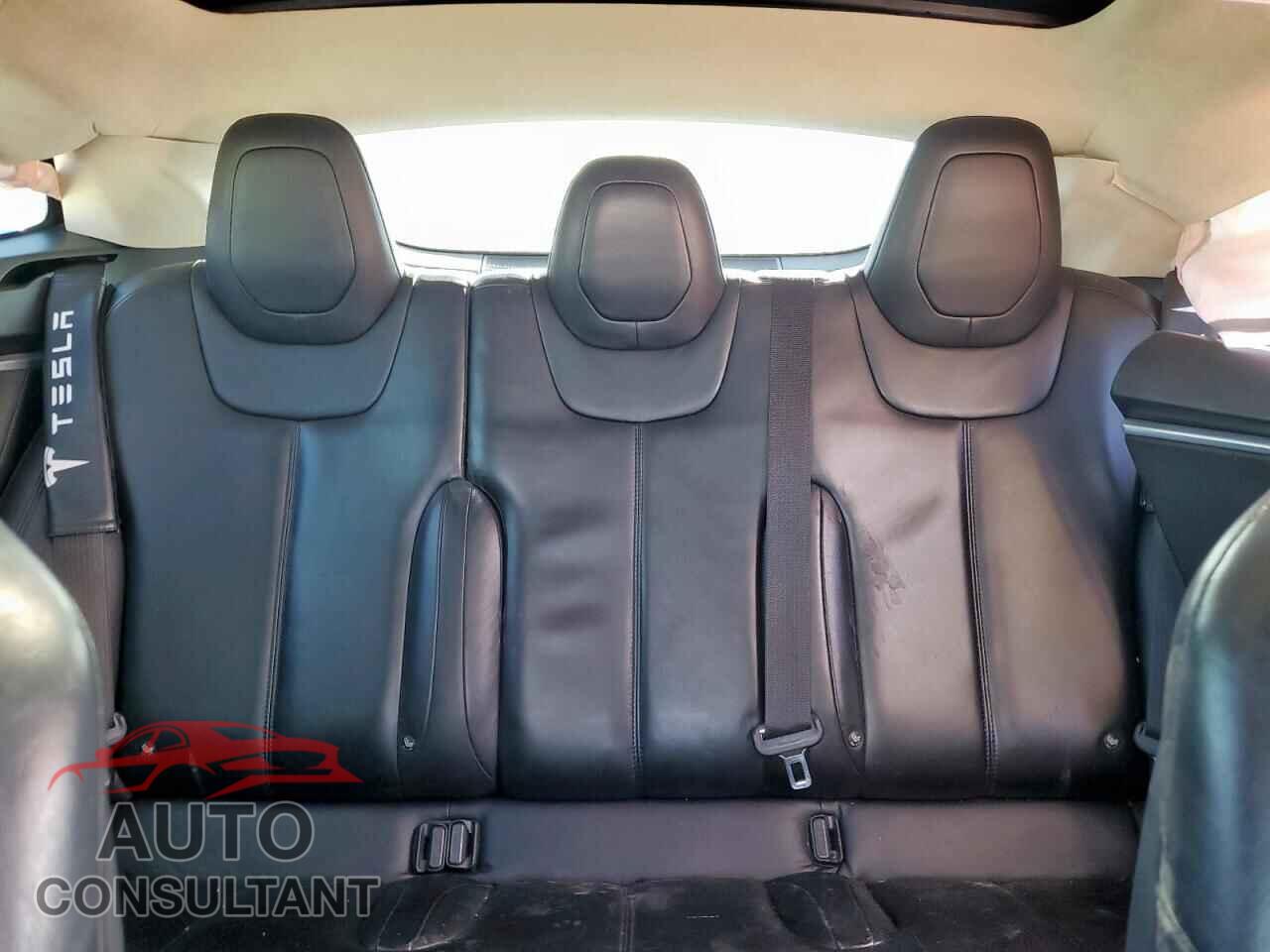 TESLA MODEL S 2015 - 5YJSA1H42FF083086