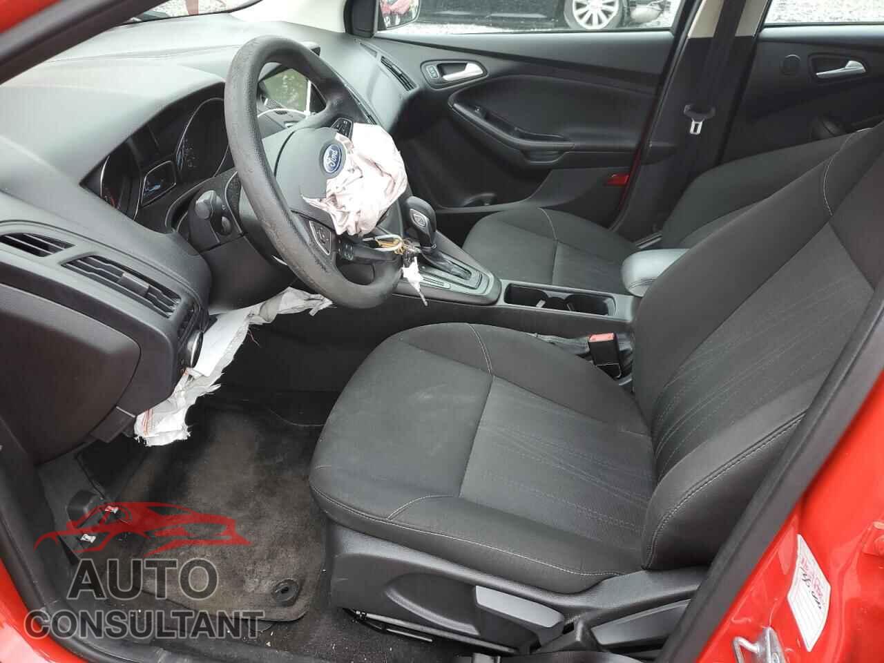 FORD FOCUS 2017 - 1FADP3M28HL225521