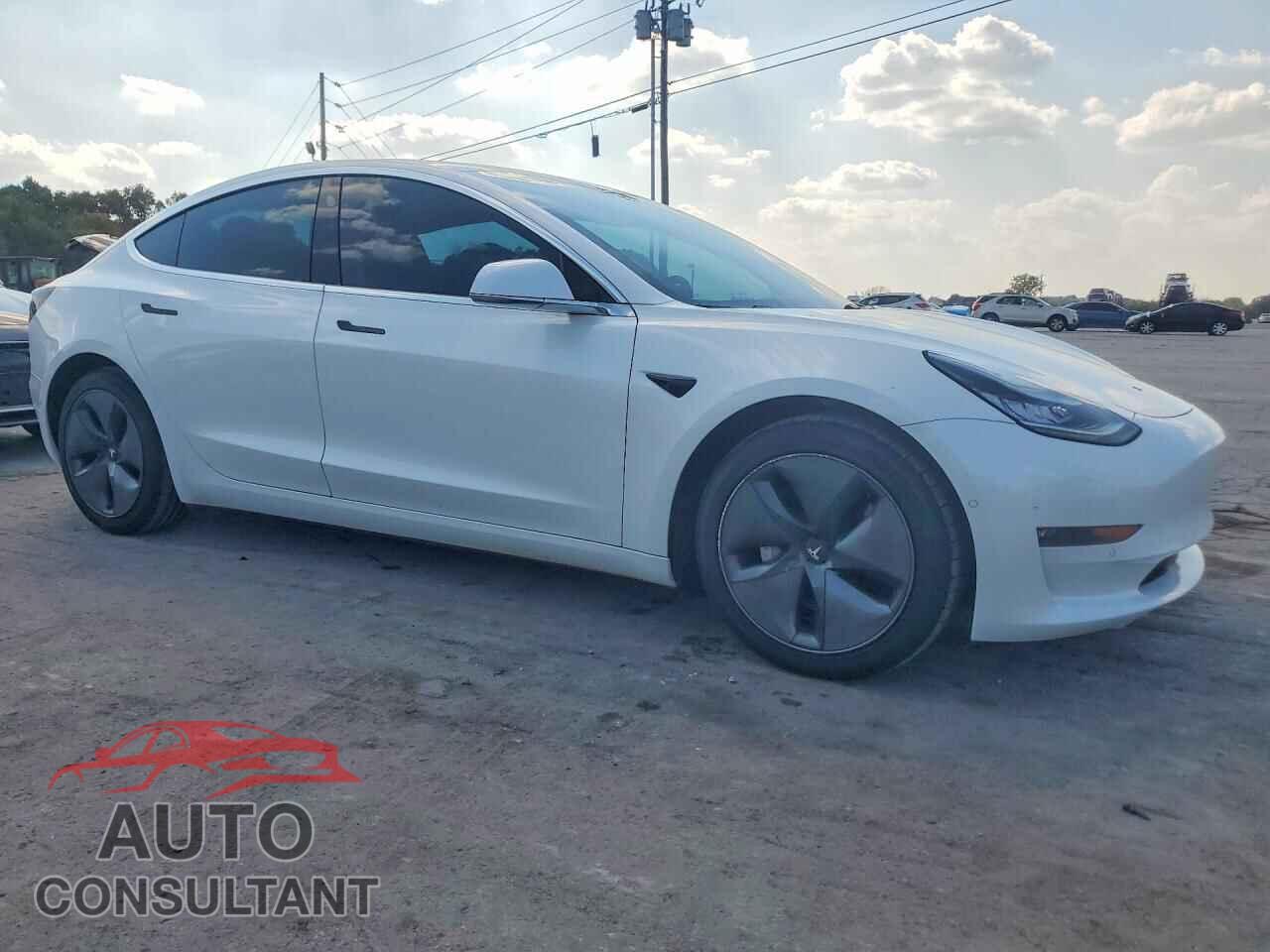 TESLA MODEL 3 2019 - 5YJ3E1EB9KF469896