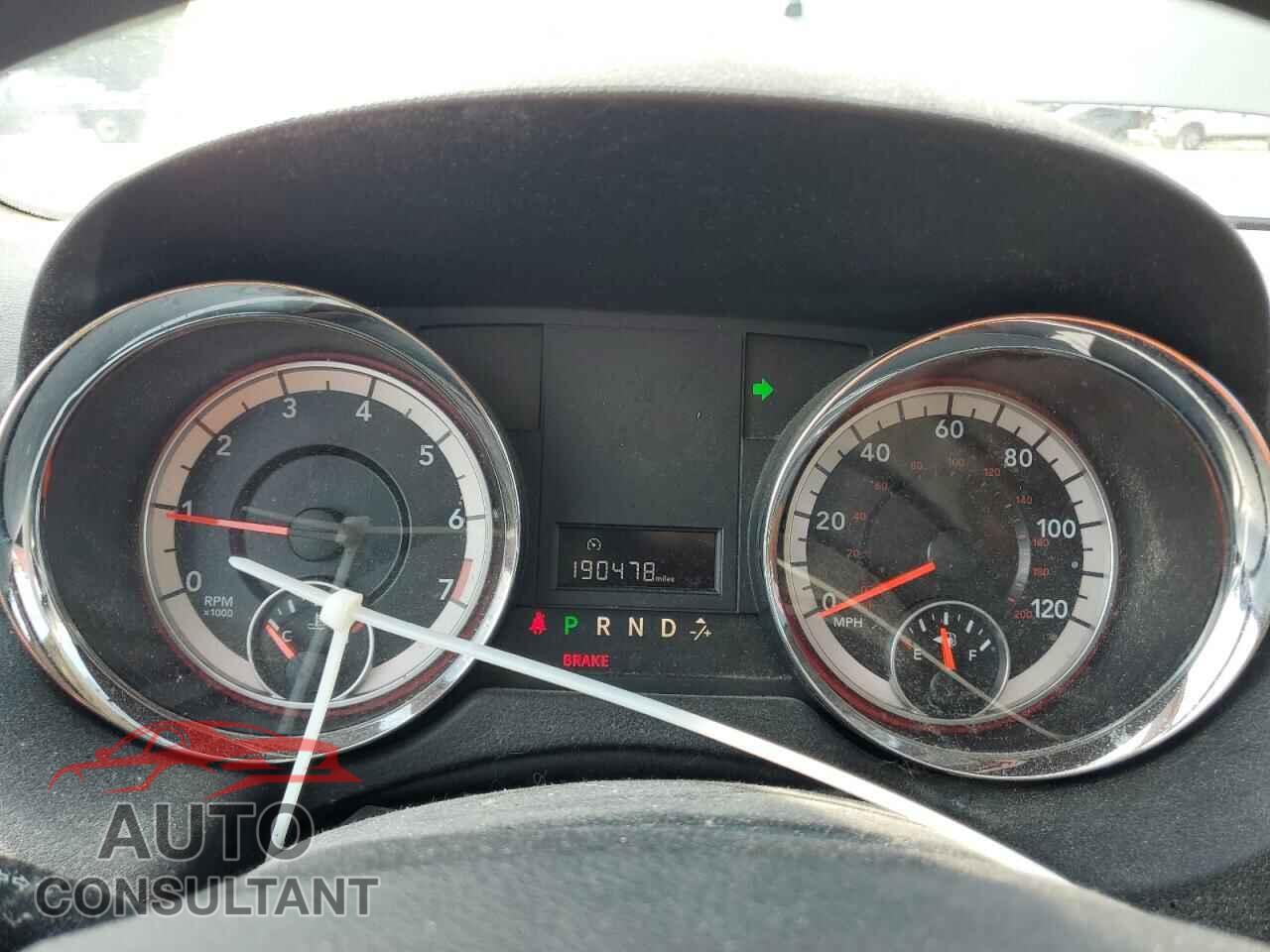 DODGE CARAVAN 2015 - 2C4RDGBG0FR616455