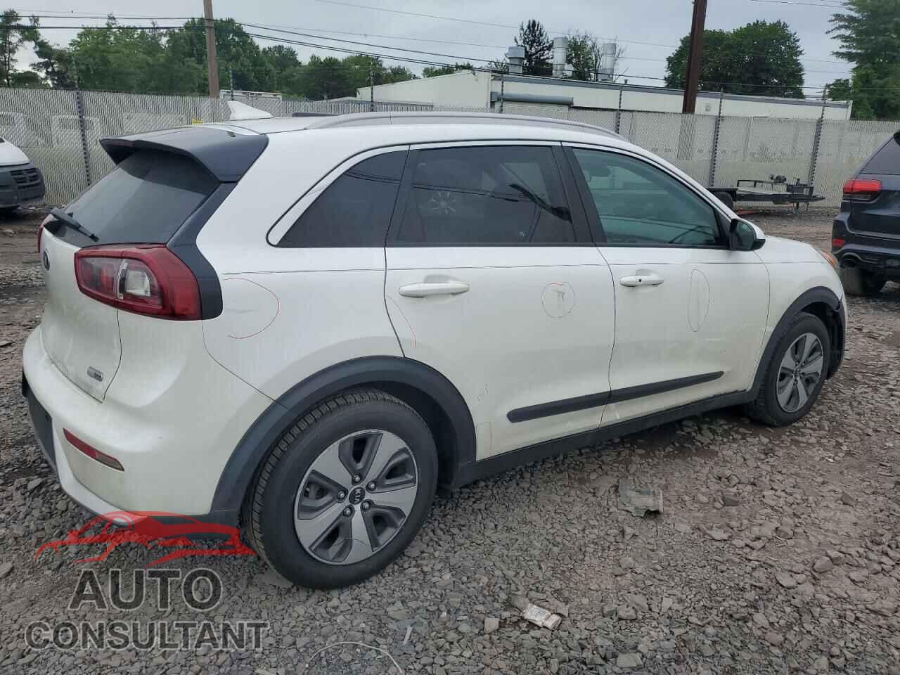 KIA NIRO 2018 - KNDCB3LC9J5109334