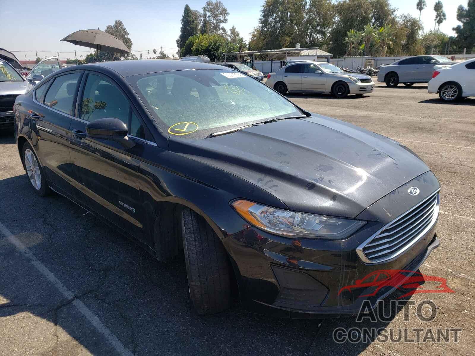 FORD FUSION 2019 - 3FA6P0LU0KR143740