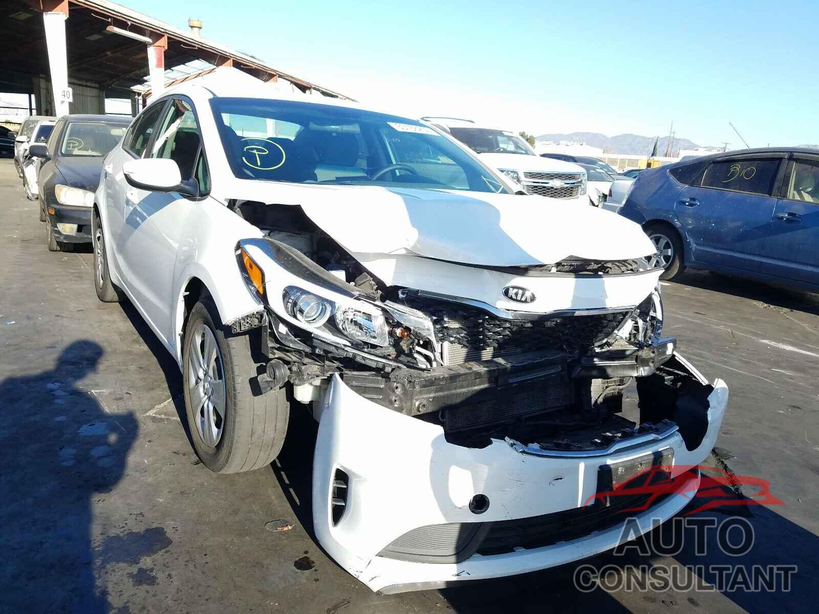KIA FORTE 2018 - 3KPFK4A70JE211375