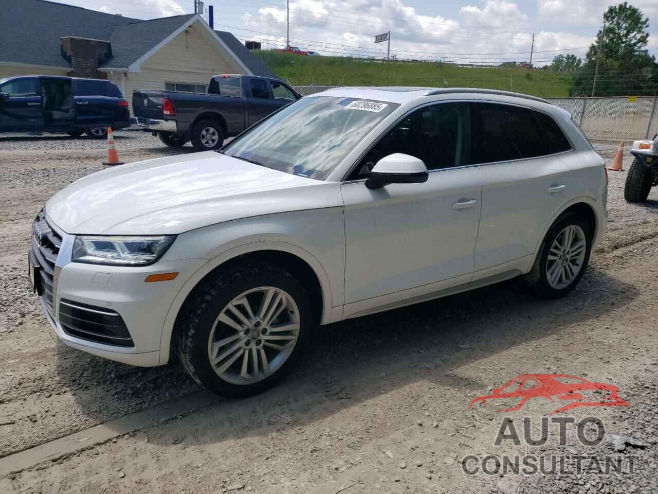 AUDI Q5 2018 - WA1BNAFY7J2241275