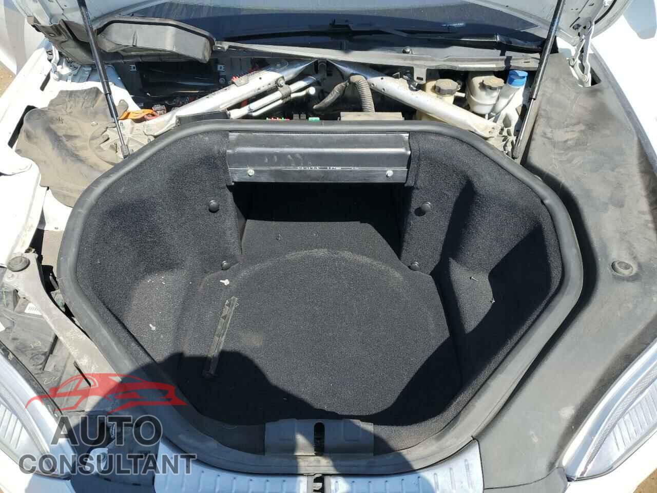 TESLA MODEL S 2013 - 5YJSA1DN0DFP08094