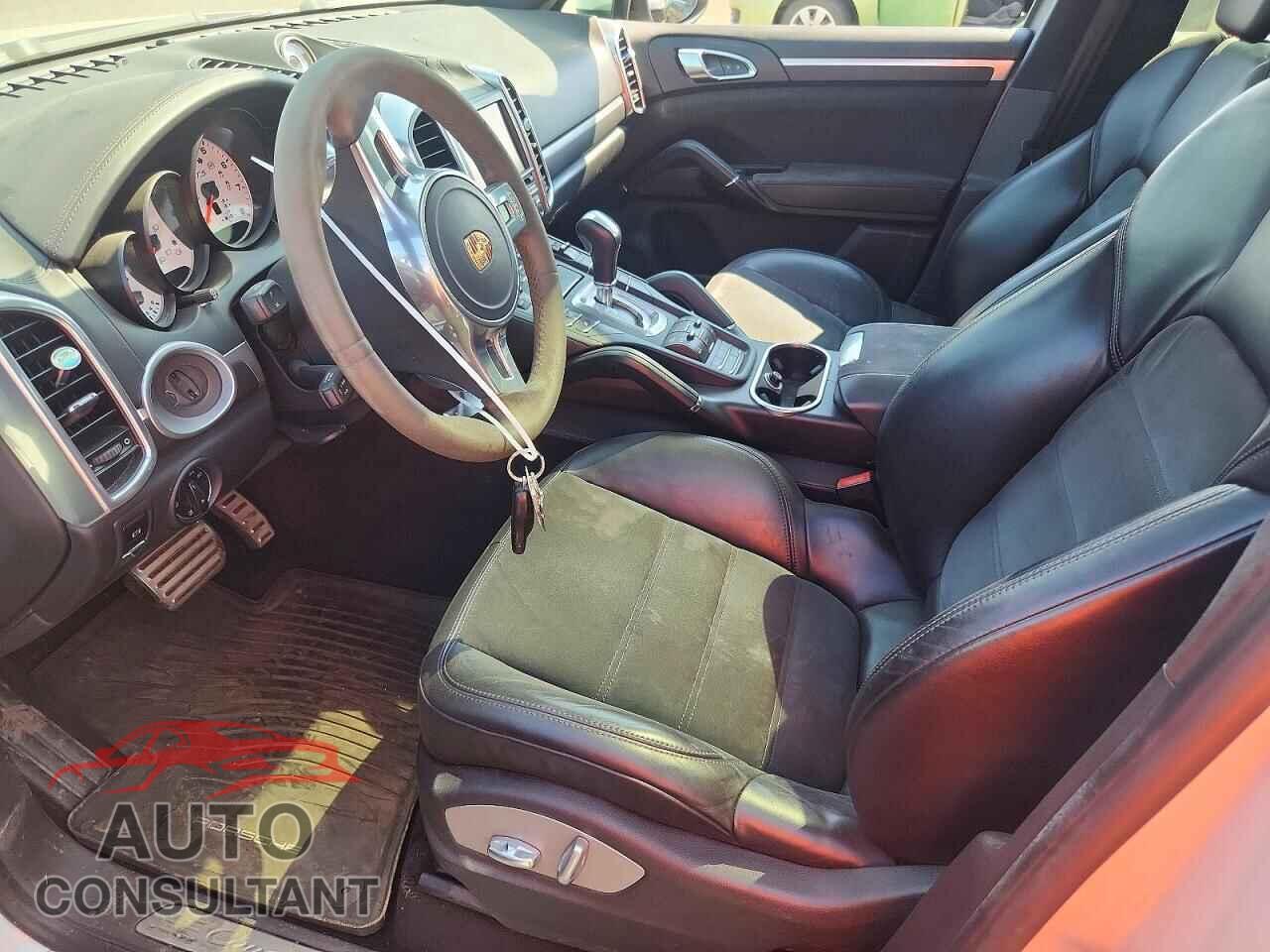 PORSCHE CAYENNE 2014 - WP1AD2A22ELA72701