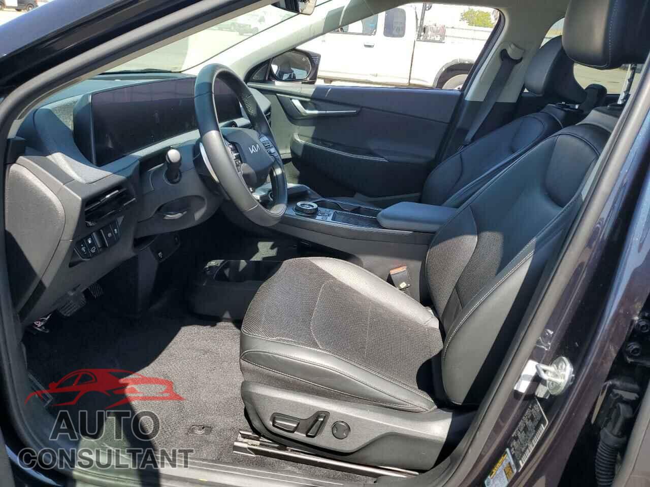 KIA EV6 LIGHT 2023 - KNDC34LAXP5149626