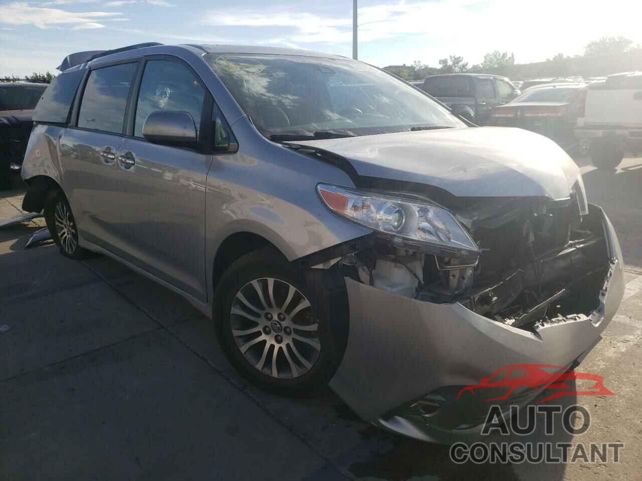 TOYOTA SIENNA 2018 - 5TDYZ3DC4JS911817