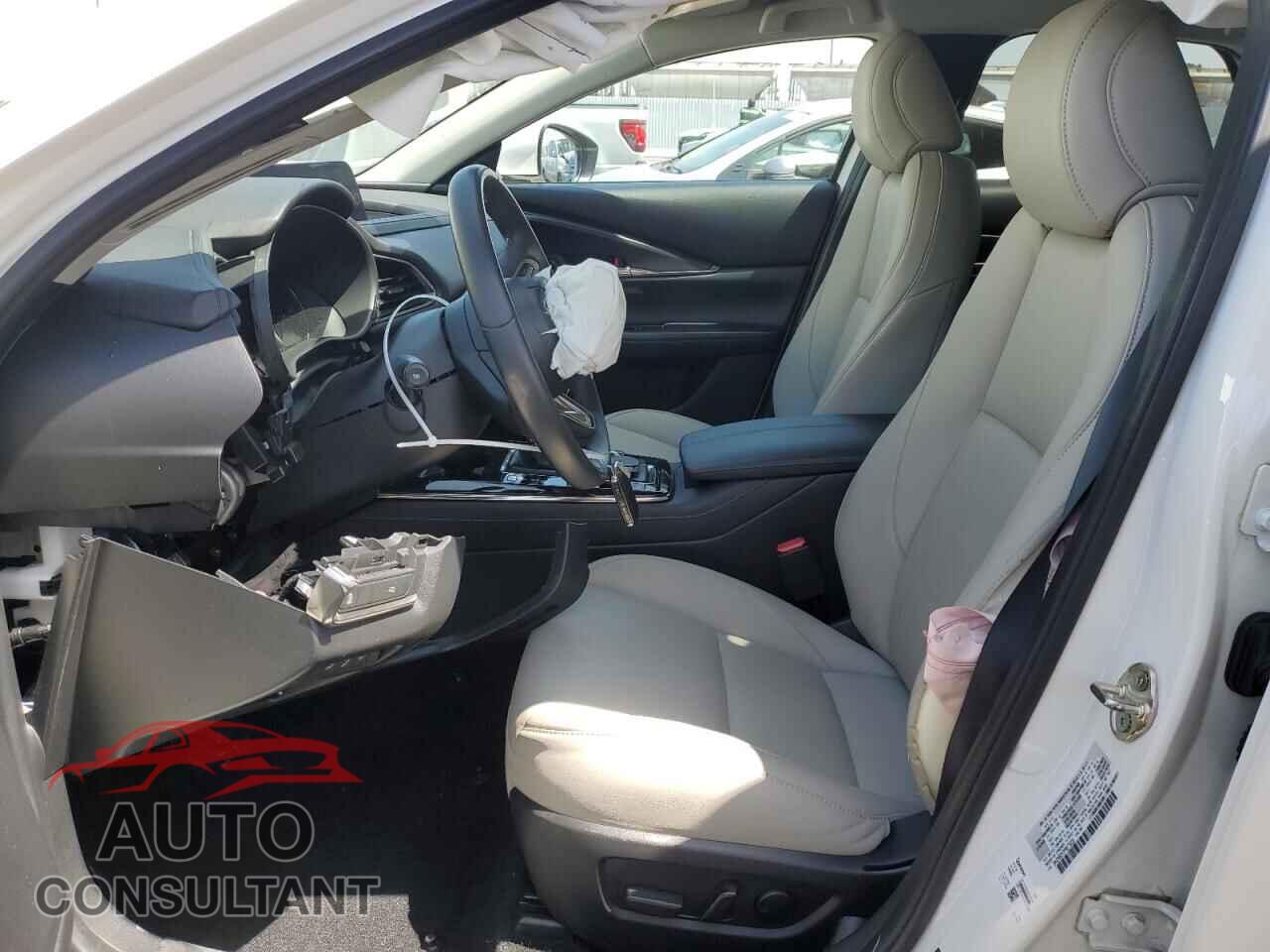 MAZDA CX30 2023 - 3MVDMBCM7PM573208