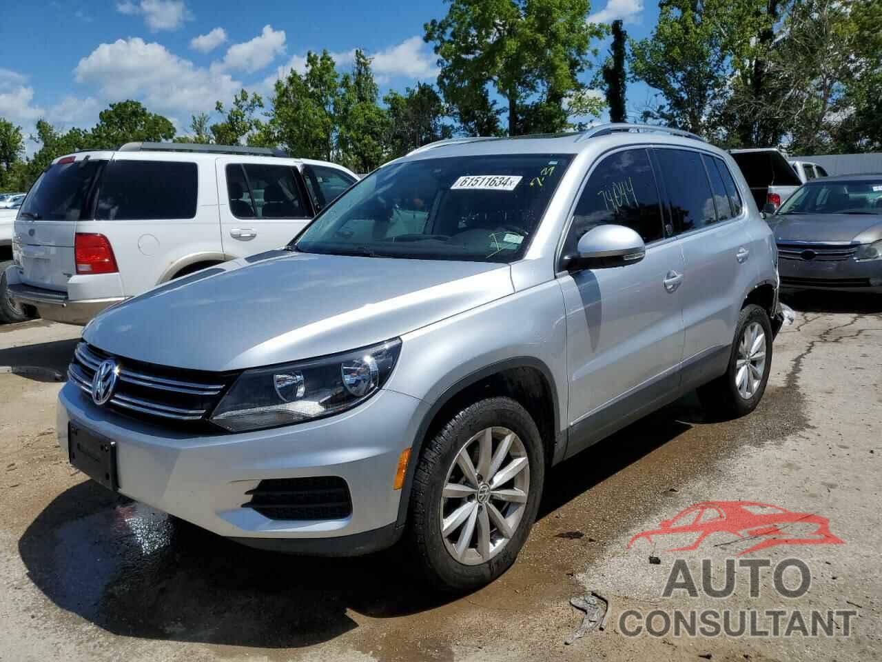 VOLKSWAGEN TIGUAN 2017 - WVGRV7AX9HW501826