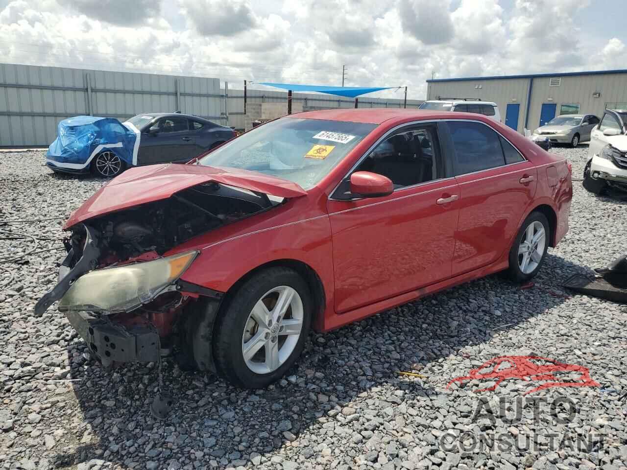 TOYOTA CAMRY 2014 - 4T1BF1FK4EU805176