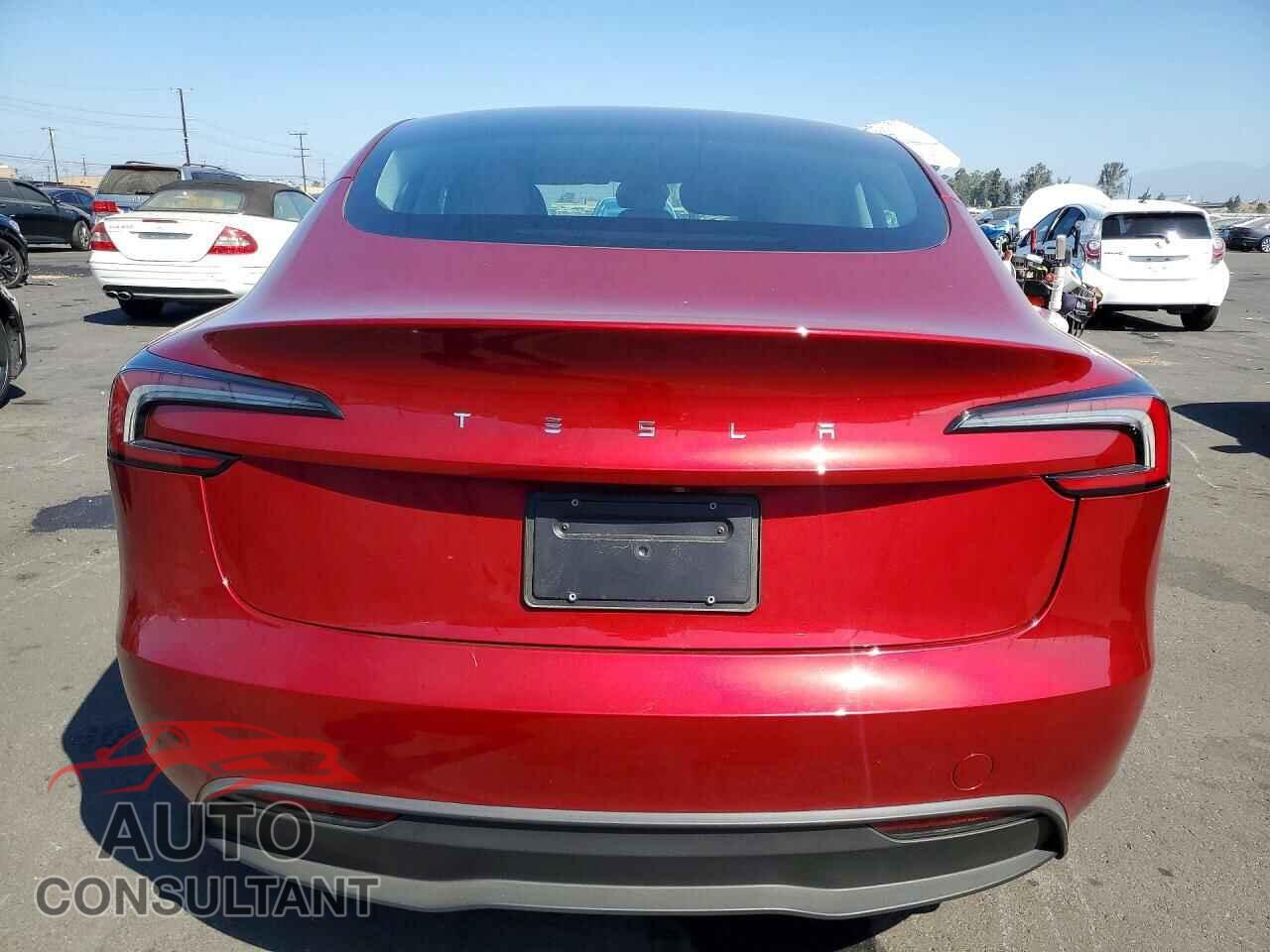 TESLA MODEL 3 2024 - 5YJ3E1EA5RF725095