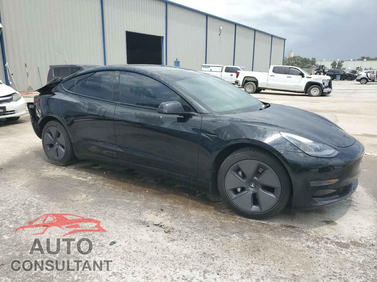 TESLA MODEL 3 2021 - 5YJ3E1EA4MF099709