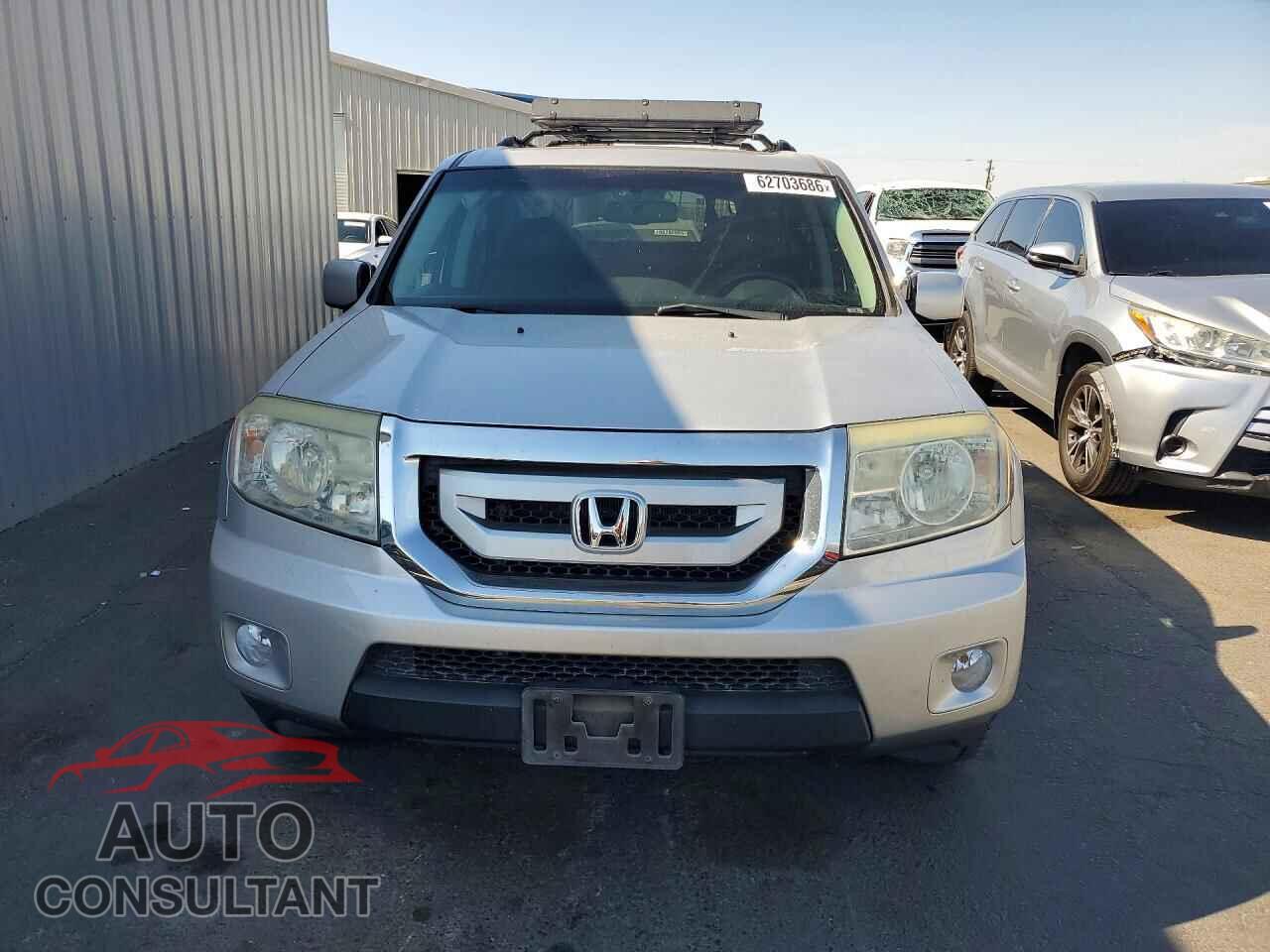 HONDA PILOT 2011 - 5FNYF3H78BB005813