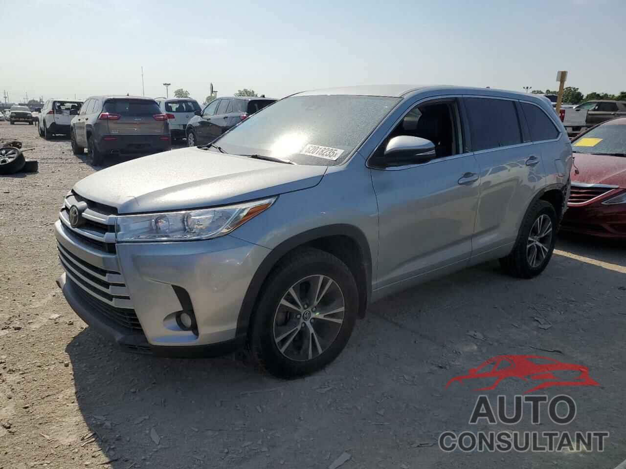 TOYOTA HIGHLANDER 2018 - 5TDBZRFH3JS880397