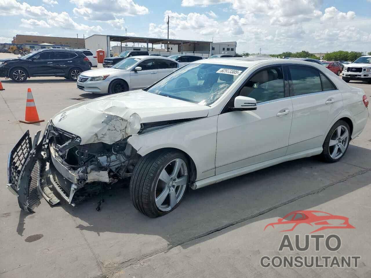 MERCEDES-BENZ E-CLASS 2011 - WDDHF5GB9BA307630