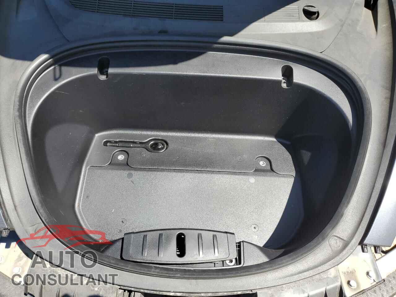 TESLA MODEL 3 2020 - 5YJ3E1EA2LF645938