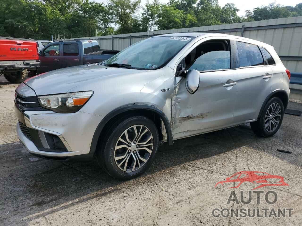 MITSUBISHI OUTLANDER 2018 - JA4AR3AW0JZ012753
