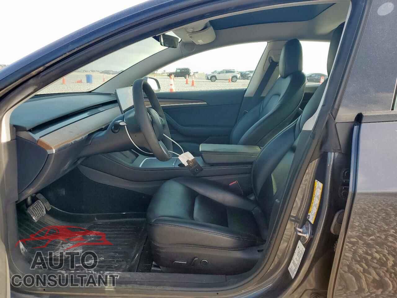 TESLA MODEL 3 2021 - 5YJ3E1EA5MF092803
