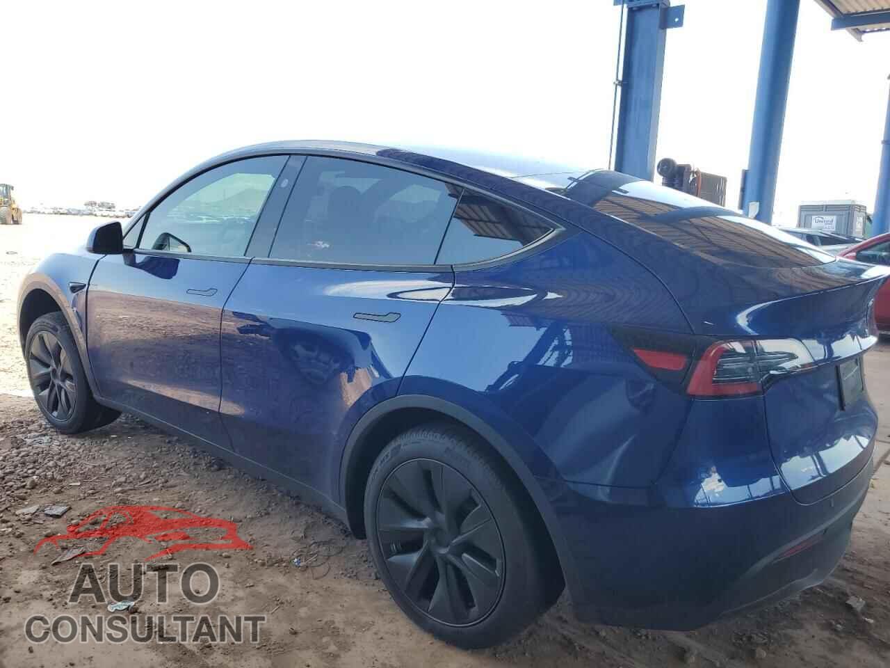 TESLA MODEL Y 2025 - 7SAYGDED8SF255228