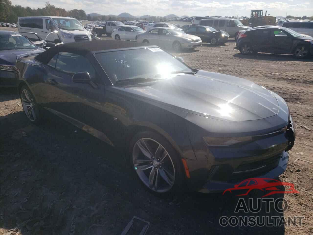 CHEVROLET CAMARO 2018 - 1G1FB3DS8J0153057