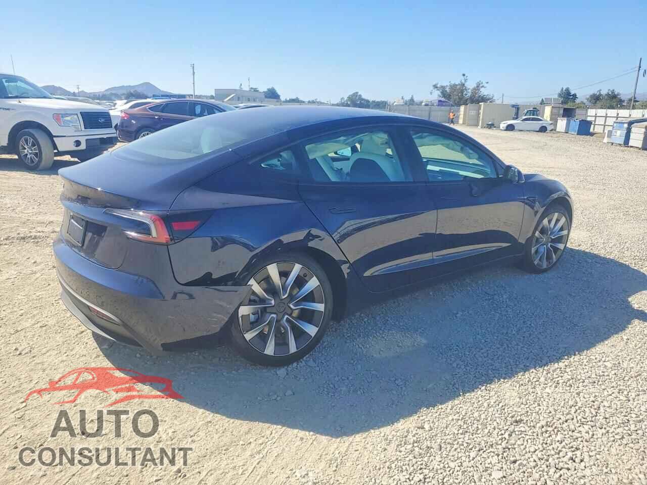 TESLA MODEL 3 2026 - 5YJ3E1EA3TF205890