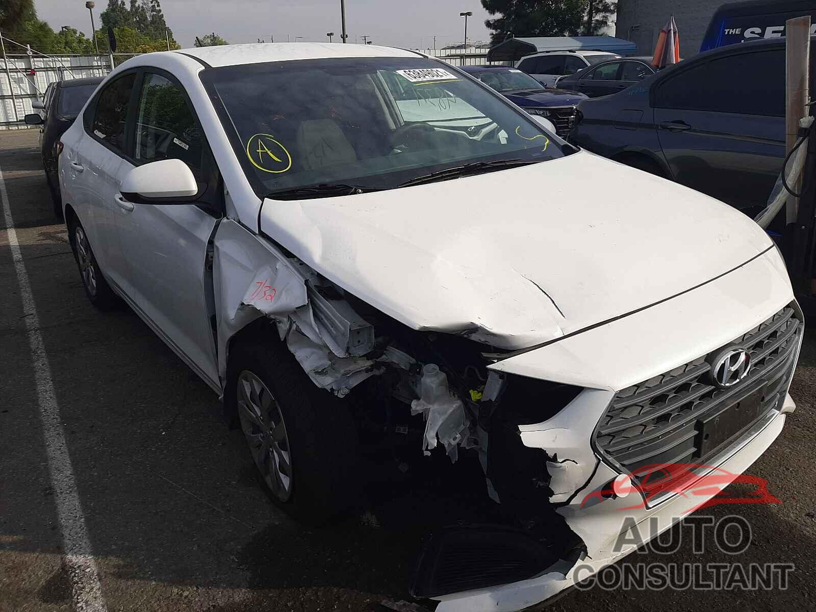 HYUNDAI ACCENT 2018 - 3KPC24A31JE033590