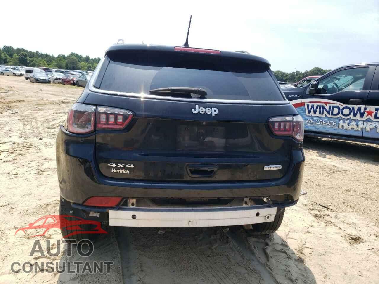 JEEP COMPASS 2018 - 3C4NJDBB4JT454829