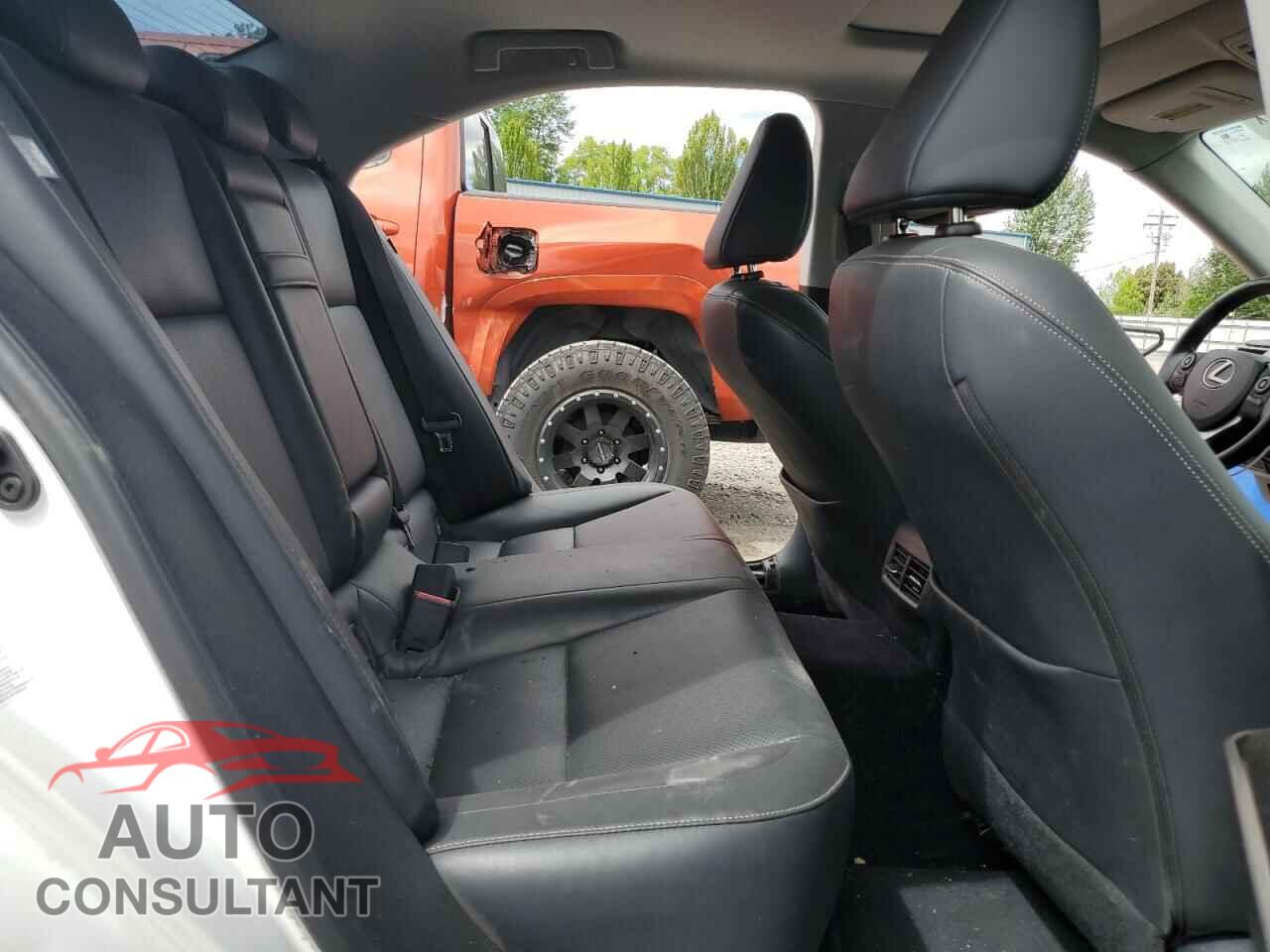 LEXUS IS 2014 - JTHBF1D29E5014027